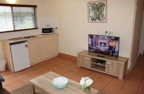Cairns Central Business District Hotel | Lake Central