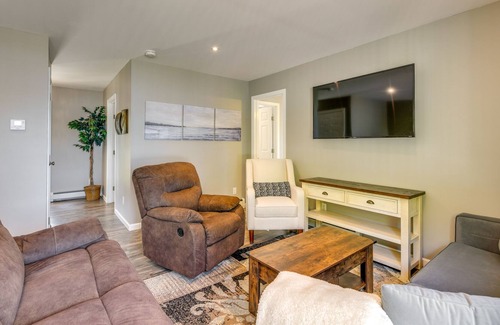 North Hero Casa | Lake Champlain Getaway w/ Deck + Fire Pit!