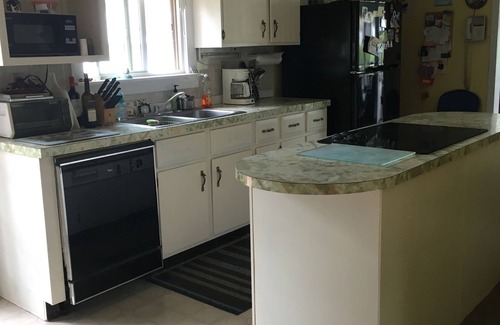 Town of Beekmantown Cabaña | Lake Champlain Waterfront, Beach, Quiet Private Road