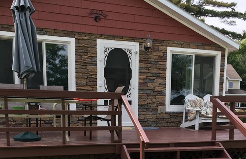 Town of Beekmantown Cabaña | Lake Champlain Waterfront, Beach, Quiet Private Road