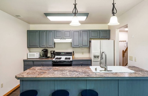 East Jordan Apartamento | Lake Charlevoix Townhomes