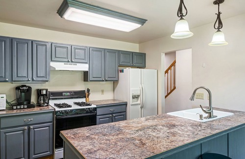 East Jordan Apartamento | Lake Charlevoix Townhomes