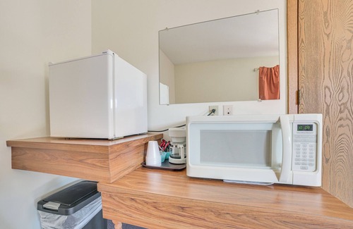 Lake City Apartamento | Lake City Studio: Walk to Engelwood Beach & Town
