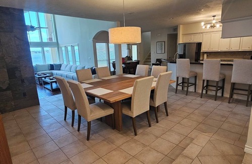 Walden on Lake Conroe Casa | Lake Conroe Waterfront 5BR/5.5BA Home w/2 Docks and private pool