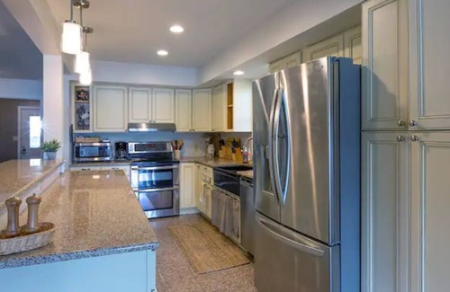 Kingsley Casa | Lake Cottage Viola - All Season Friends & Family Getaway!