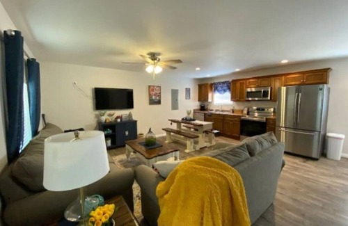 Nancy Cabina | Lake Cumberland "Lake Daze Cabin" near Clearwater