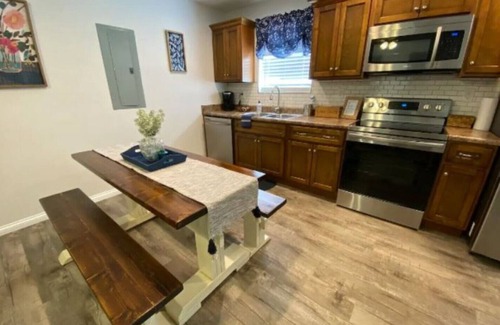 Nancy Cabina | Lake Cumberland "Lake Daze Cabin" near Clearwater