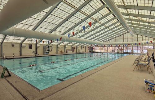 Hot Springs Village Casa | Lake Desoto Townhome Swim Dock, Pets Welcome!