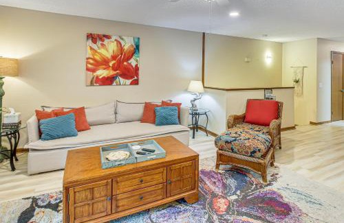 Hot Springs Village Casa | Lake Desoto Townhome Swim Dock, Pets Welcome!