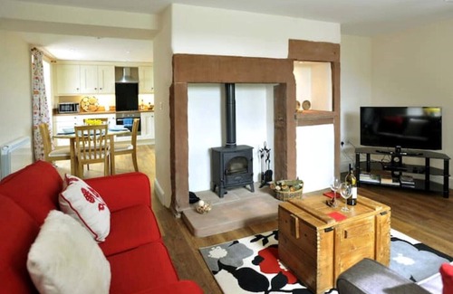 Wigton Cabaña | Lake District farm holiday cottage converted from a 200 year old barn