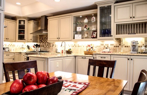 Treasure Lake Casa | Lake Dreams, A Luxury 5-Bedroom Lakefront Home with Hot Tub