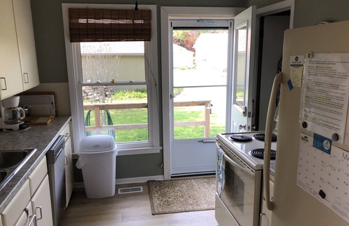 Wheatley Casa | Lake Erie Paradise! Perfect waterfront getaway with deck and large sandy beach.