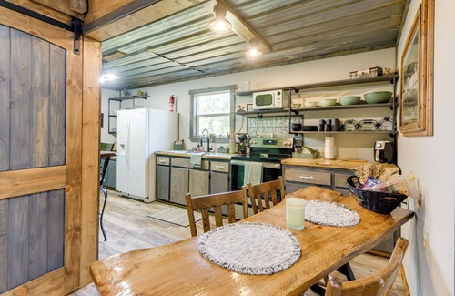 Abbeville Cabina | Lake Eufaula Access: Cozy Wood Cabin w/Yard!