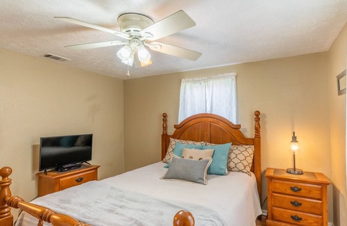 Yantis Casa | Lake Fork Inn – 1/3 Mile from Boat Ramp and Park.