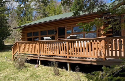 Owls Head Cabina | Lake Front Adirondack Indian Lake Cabin