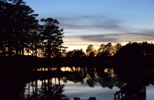 Chapin Casa | Lake Front Apartment en Lake Murray con una excelente cala tranquila!