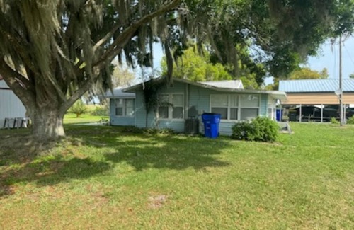 Placid Lakes Cabaña | LAKE-FRONT AT BEAUTIFUL SANDY SHORE LAKE PLACID, FL
