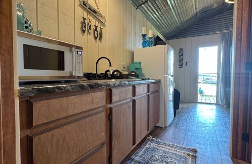 Quinlan Cabina | Lake Front Cabin with Marina Access