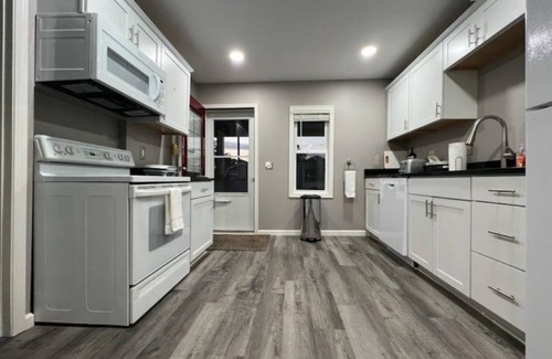 Anchorville Casa | Lake Front completely updated 3 bedroom 2 bath house
