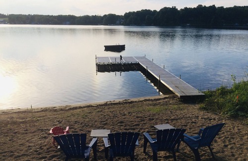 Three Rivers Casa | Recientemente renovado Lake Front Cottage con toda la familia privada de playa