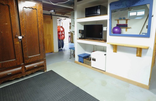 Ashburnham Casa | LAKE FRONT: Cozy 4-bedroom lake CAMP with WiFi and an outdoor firepit!