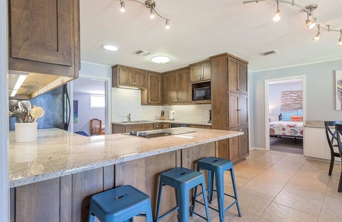 Marble Falls Casa | Lake Front Family Retreat-Colorado Arm of LBJ!