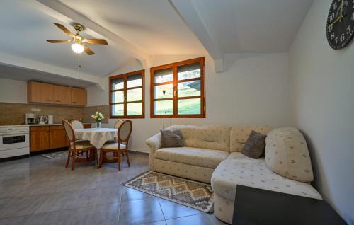 Andrasevec Casa | Lake Front Home In Andrasevec With Wifi