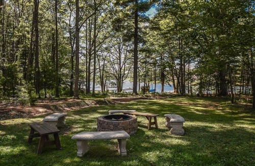 Waterfront Greens Casa | Lake Front Home with Lots of Community Amenities