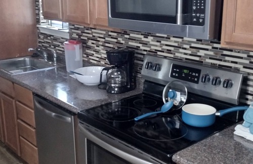 Tool Casa | Two story house on Cedar Creek Lake