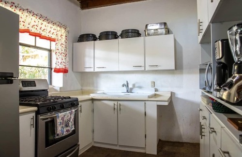 San Pedro La Laguna Chalet De Esquí | Lake Front House (Big Groups)