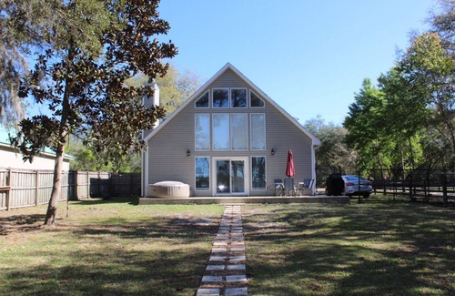 Interlachen Casa | Lake front house w/hot tub, fire pit, kayaks and lake access