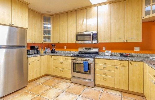 Egypt Lake-Leto Casa | Lake Front-Jacuzzi-Mini Golf-Exclusive
