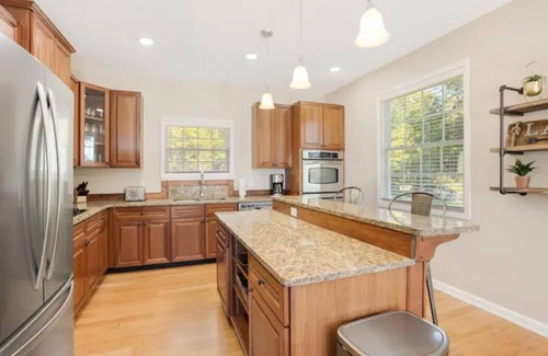 Waterloo Casa | Lake front/kayaks/private dock/ firepit/game room w/ pool table/ sleeps up to 14