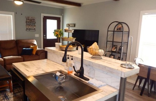Dogwood Casa | Lake Front Lake House Paradise!