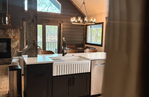 Hiawassee Casa | Lake Front, Newly Remodeled, Hot Tub, Fire Pit, Kids Playhouse, Pet Friendly!