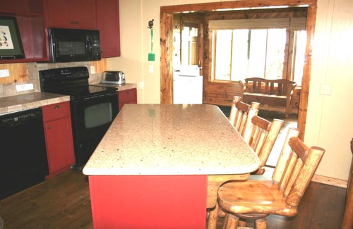 Bemidji Casa | Frente al lago, piscina, playa, kayaks, canoas, botes de remos, todo GRATIS: duerme hasta 10