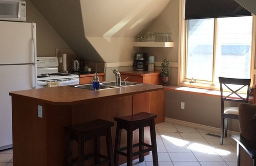 Chestermere Casa | Loft privado frente al lago
