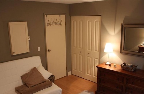 East Kootenay Condominio | Lake Front Resort Condo- Windermere Lake Columbia Británica