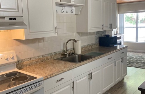 Dade City Apartamento | Lake Front Retreat...Get away from it all and relax ...away from the city lights