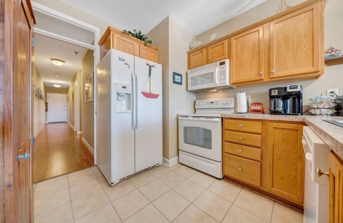 Huddleston Condominio | Lake Front With Beautiful Mountain Views.
