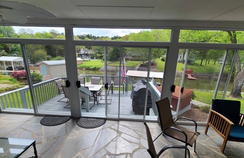 Rock Hill Casa | Lake front with optional pontoon