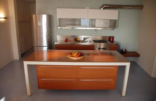 Gargnano Apartamento | Lake Garda Piazza Apartment - St Loe