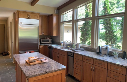 Zenda Casa | Lake Geneva Area, Country Sanctuary, Pet Friendly, Sleeps 8