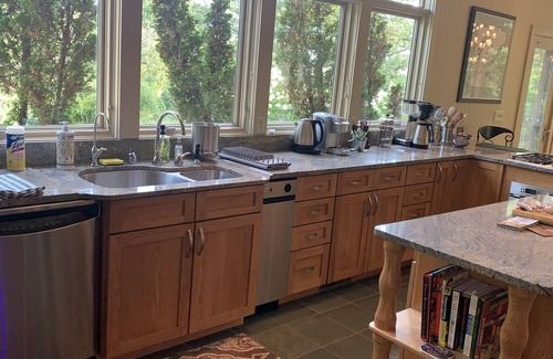 Zenda Casa | Lake Geneva Area: Pet Friendly Country Sanctuary, Sleeps 8