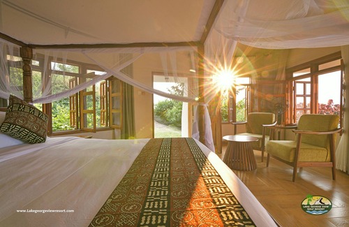 Kasese Cabina | Lake George View Resort