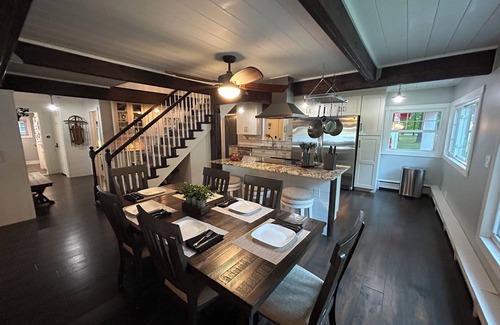 Oscoda Casa | Casa del lago Redwood Retreat, Discover Tranquility: Redwood Retreat by the Lake - Your Perfect Osco