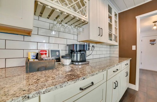 Oscoda Casa | Casa del lago Redwood Retreat, Discover Tranquility: Redwood Retreat by the Lake - Your Perfect Osco