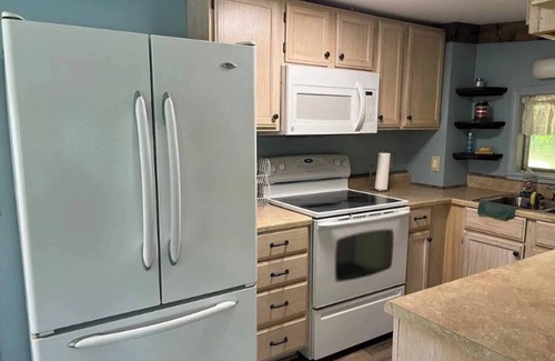 Versailles Casa | Lake Getaway- Sleeps 7- Boat Slip