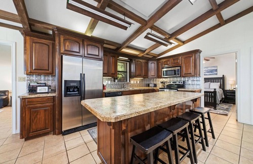 Lake Brownwood Casa | Lake Group Retreat: All 3 Homes