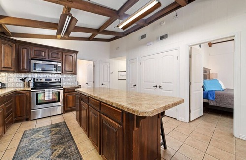 Lake Brownwood Casa | Lake Group Retreat: All 3 Homes